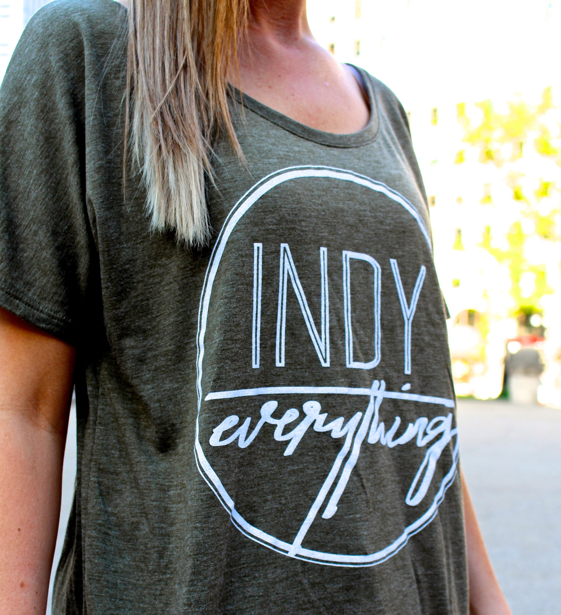 WOMENS LOGO RELAXED-FIT TEE - Indy Over Everything
