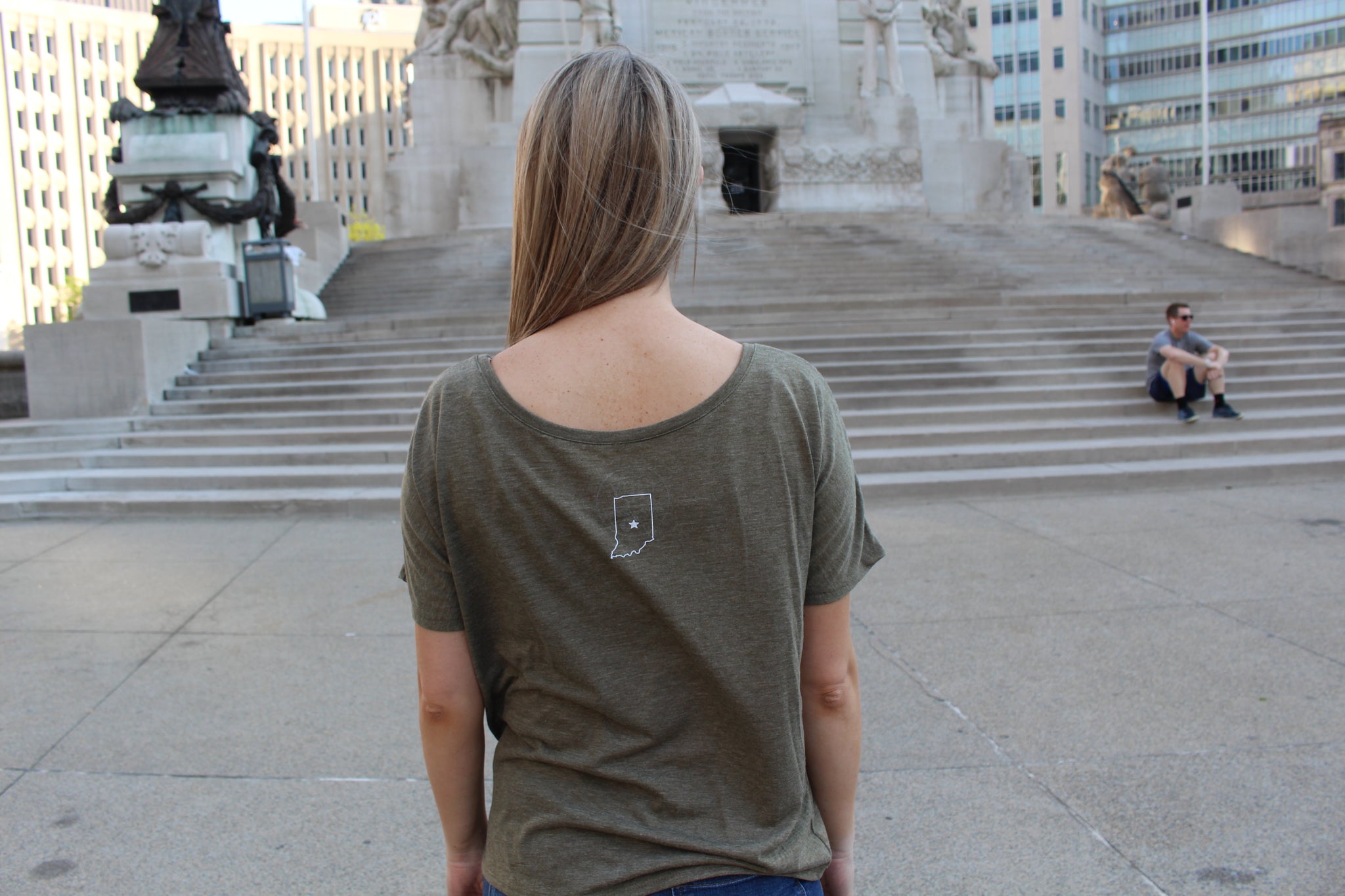 WOMENS LOGO RELAXED-FIT TEE - Indy Over Everything